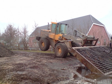 volvo l70d te zwaar.jpg